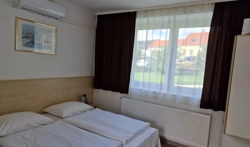 Lencss Apartmanhz Apartmanok Sopron - Karcsonyi szeretet nnepe csomag