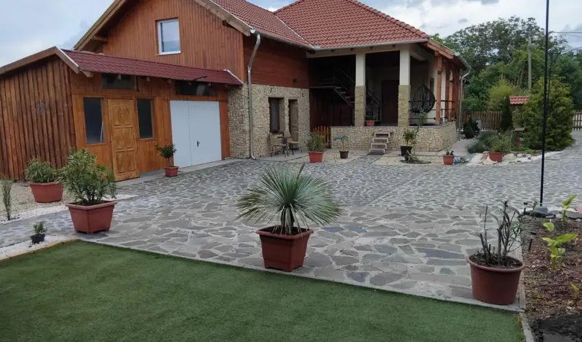 Lilla Apartmanhzak Szilvsvrad - Karcsony (min. 3 j)