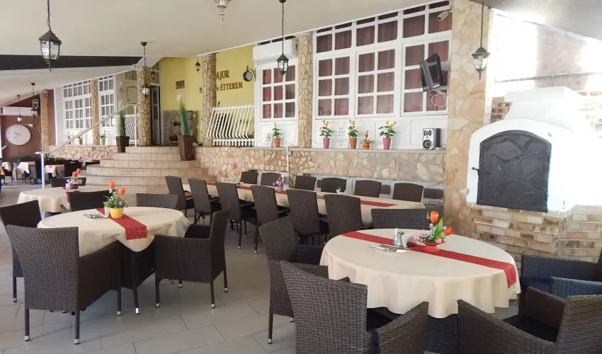 Major Panzi & tterem Hajdszoboszl - Karcsony (min. 3 j)