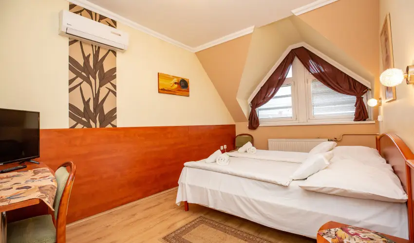 Major Panzi & tterem Hajdszoboszl - Karcsony (min. 3 j)