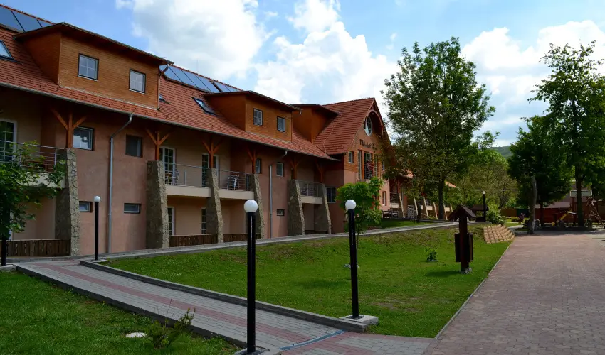 Malomkert Hotel Nagybrzsny - Karcsony