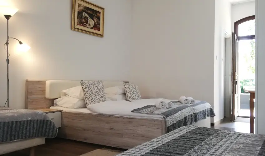 Malom-t Vendghz Tapolca - Karcsony (min. 2 j)