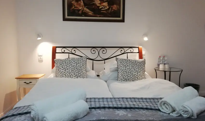 Malom-t Vendghz Tapolca - Karcsony (min. 2 j)