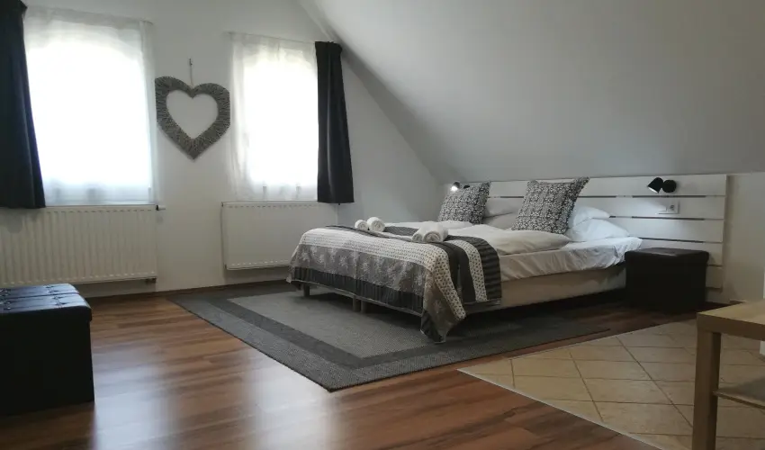 Malom-t Vendghz Tapolca - Karcsony (min. 2 j)