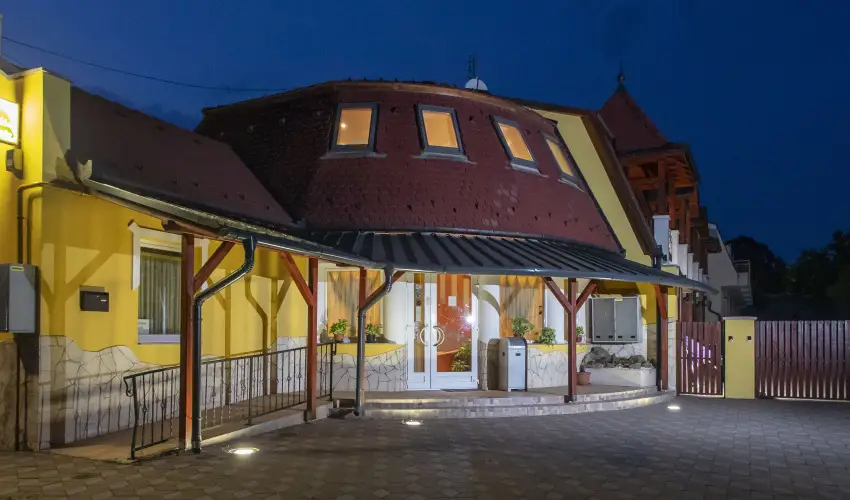 Margaréta Apartmanház Bogács - Karácsony