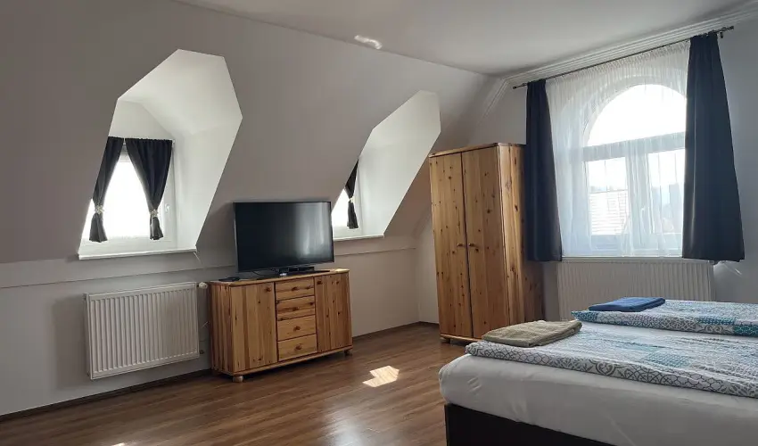 M�rk�i Vend�gh�z - kapu a Bakonyra M�rk� - Kar�csony (min. 2 �j)
