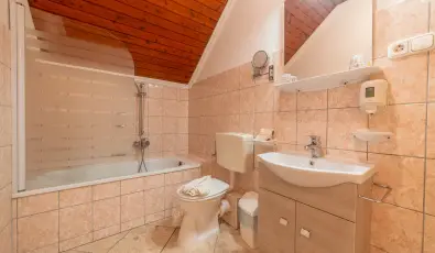 Mrvny Panzi Hajdszoboszl