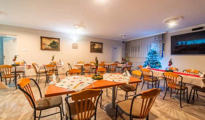 Mrvny Panzi Hajdszoboszl - Karcsony (min. 3 j)