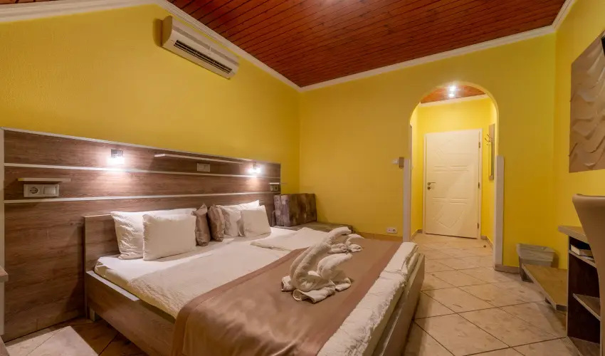 Mrvny Panzi Hajdszoboszl - Karcsony (min. 3 j)