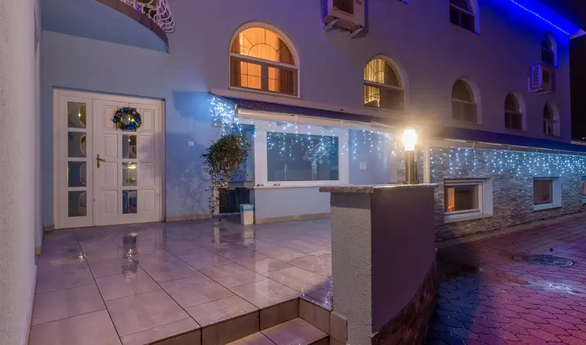 Mrvny Panzi Hajdszoboszl - Karcsony (min. 3 j)