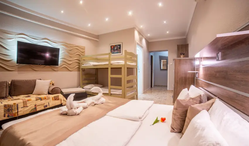 Mrvny Panzi Hajdszoboszl - Karcsony (min. 3 j)