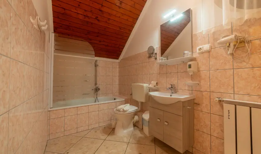 Mrvny Panzi Hajdszoboszl - Karcsony (min. 3 j)