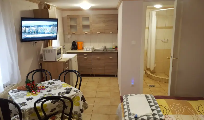 Mary Apartman Hajdszoboszl - Karcsony (min. 2 j)