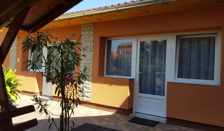 Mary Apartman Hajdszoboszl - Karcsony (min. 2 j)