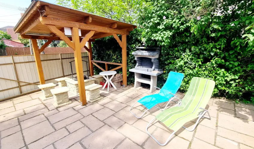 Mary Apartman Hajd�szoboszl� - Kar�csony (min. 3 �j)