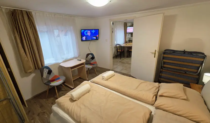 Mary Apartman Hajd�szoboszl� - Kar�csony (min. 3 �j)