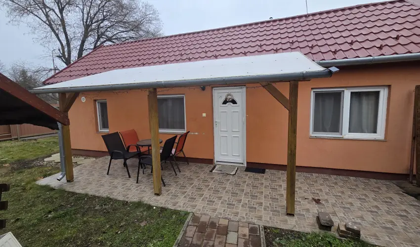 Mary Apartman Hajd�szoboszl� - Kar�csony (min. 3 �j)