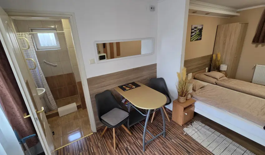Mary Apartman Hajd�szoboszl� - Kar�csony (min. 3 �j)