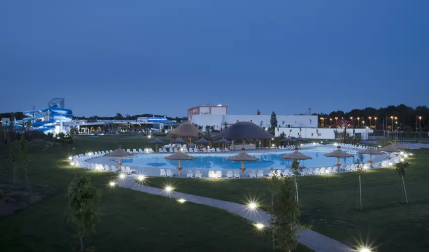 Mjus Resort & Thermal Park Krmend - Karcsony (min. 2 j)