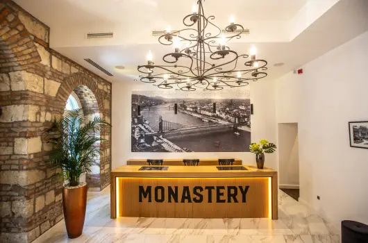 Monastery Boutique Hotel Budapest - Karcsony