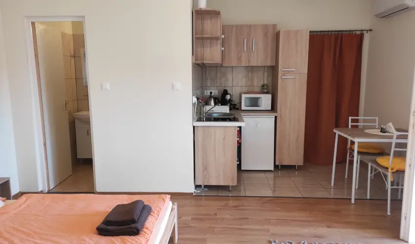 Montana Vendghz Balatonederics - Karcsony