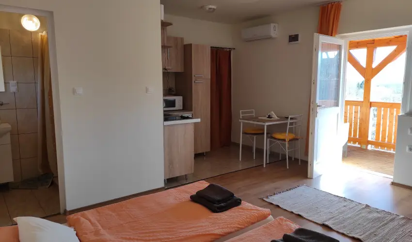 Montana Vendghz Balatonederics - Karcsony