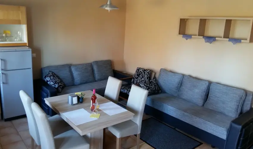 Napsugr Kenzy Lux Apartman Vendghzak Hajdszoboszl - Karcsony (min. 2 j)
