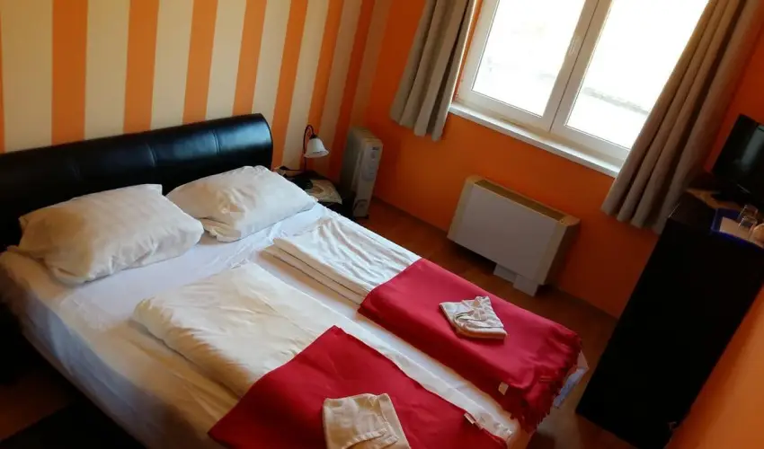 Napsugr Kenzy Lux Apartman Vendghzak Hajdszoboszl - Karcsony (min. 2 j)