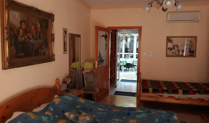 Napsugr Kenzy Lux Apartman Vendghzak Hajdszoboszl - Karcsony (min. 2 j)