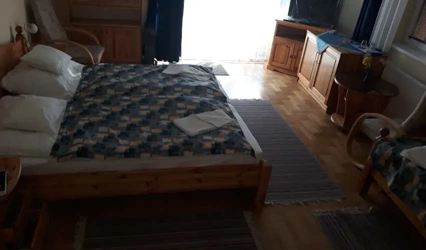 Napsugr Kenzy Lux Apartman Vendghzak Hajdszoboszl - Karcsony (min. 2 j)