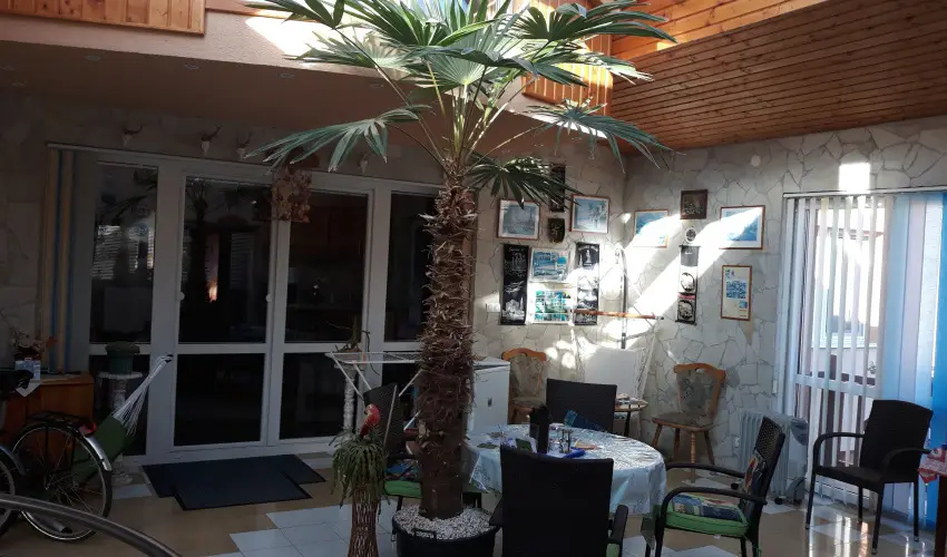 Napsugr Kenzy Lux Apartman Vendghzak Hajdszoboszl - Karcsony (min. 2 j)