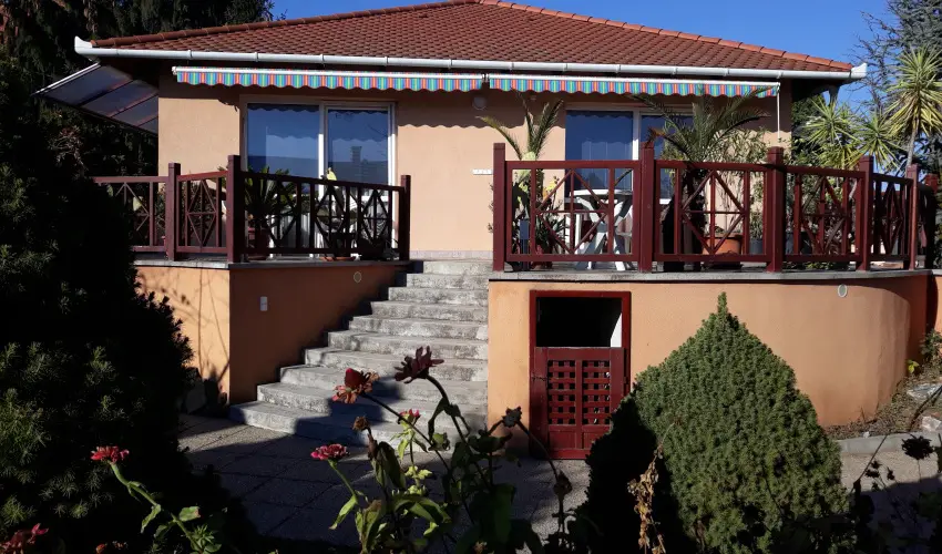 Napsugr Kenzy Lux Apartman Vendghzak Hajdszoboszl - Karcsony (min. 2 j)