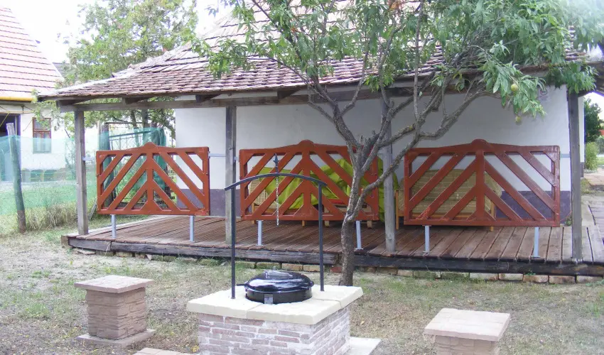 Ngy Glya Apartman Sarud - Karcsony (min. 2 j)