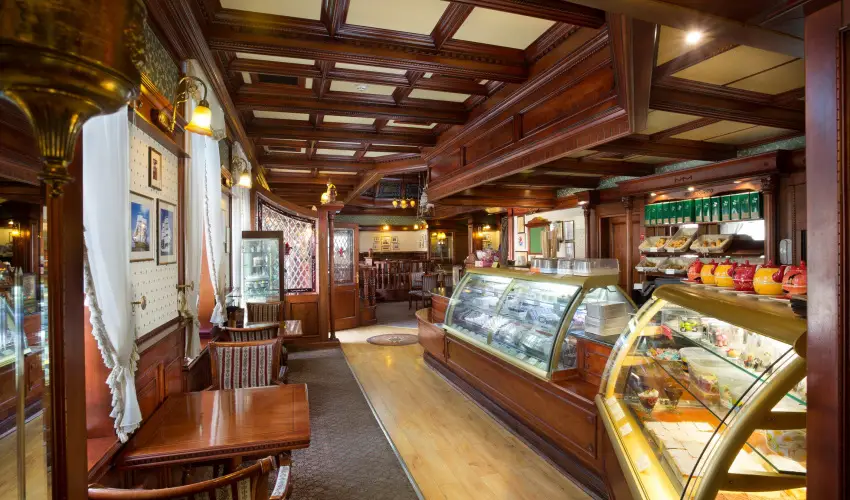 Nelson Hotel Hajd�szoboszl� - Kar�csony (min. 2 �j)