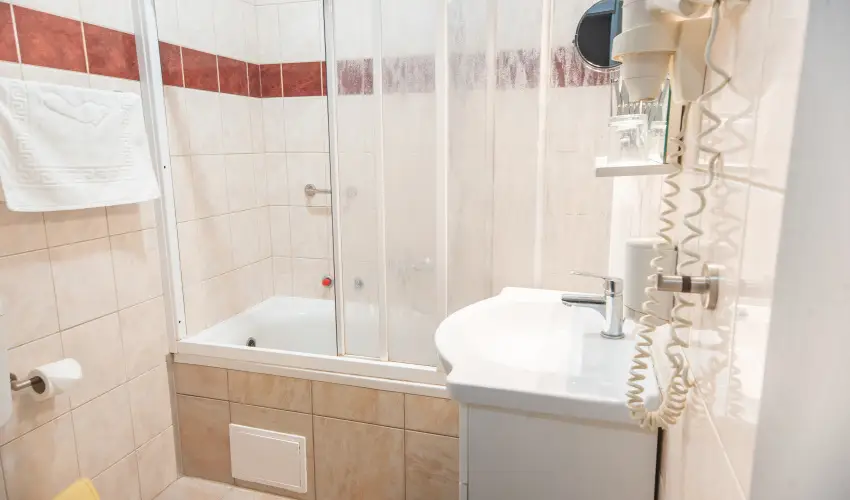 Nyerges Hotel Terml Monor - Karcsony