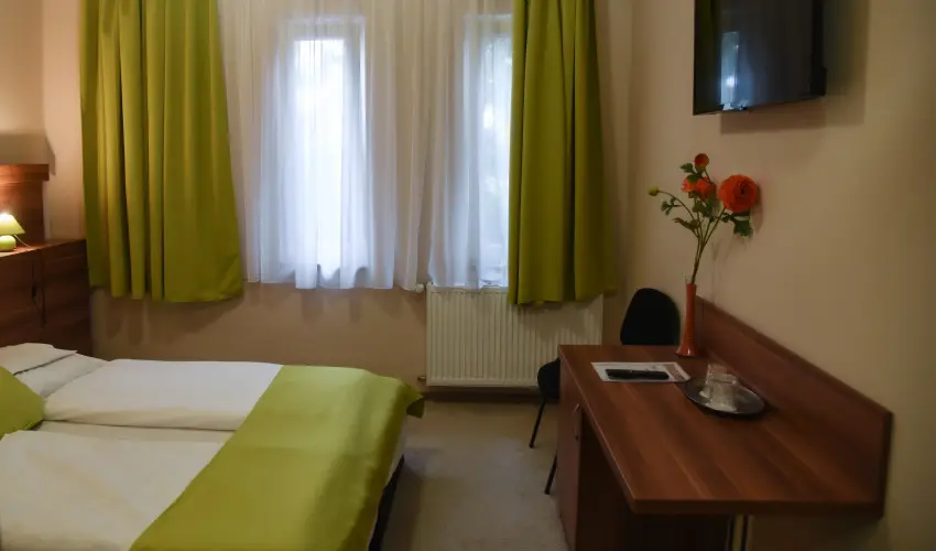 Oázis Wellness Panzió Szigetszentmiklós - Karácsony