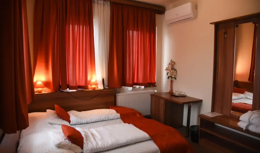 Oázis Wellness Panzió Szigetszentmiklós - Karácsony