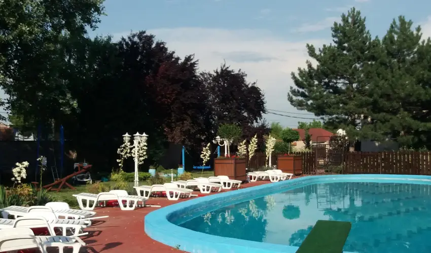 Oázis Wellness Panzió Szigetszentmiklós - Karácsony