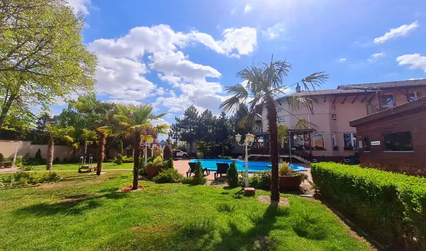 Oázis Wellness Panzió Szigetszentmiklós - Karácsony