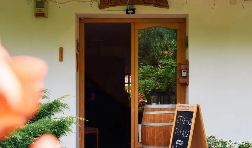 ko-Park Panzi Szarvask - Karcsony