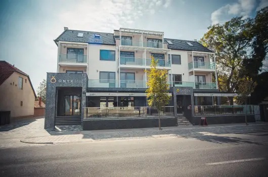 Onyx Luxury Srvr - Karcsony