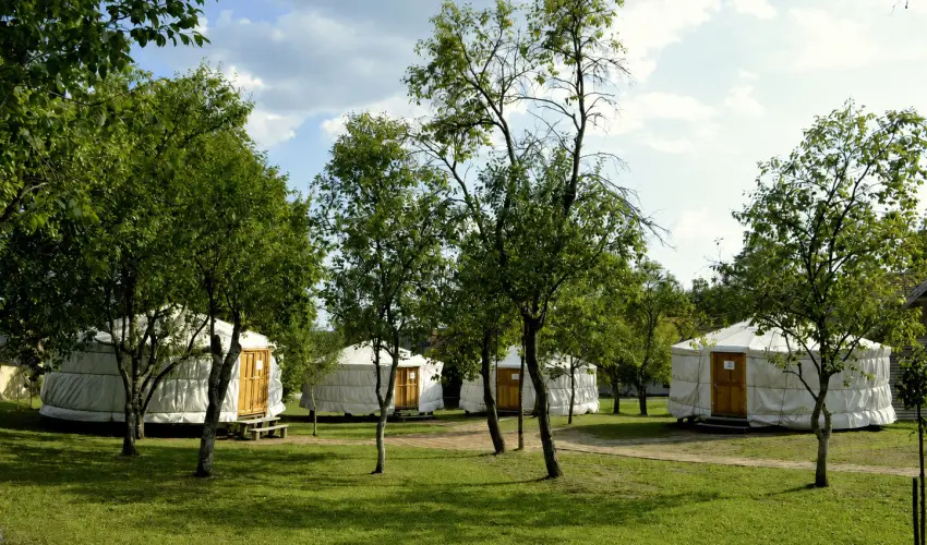 �r�ll� Szer Jurtasz�ll�s �riszentp�ter - Kar�csony