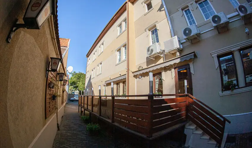 reg Miskolcz Hotel Miskolc - Karcsony