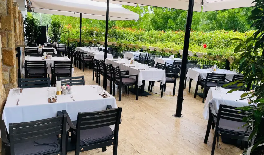 reg Halsz tterem s Fogad Tt - Karcsony