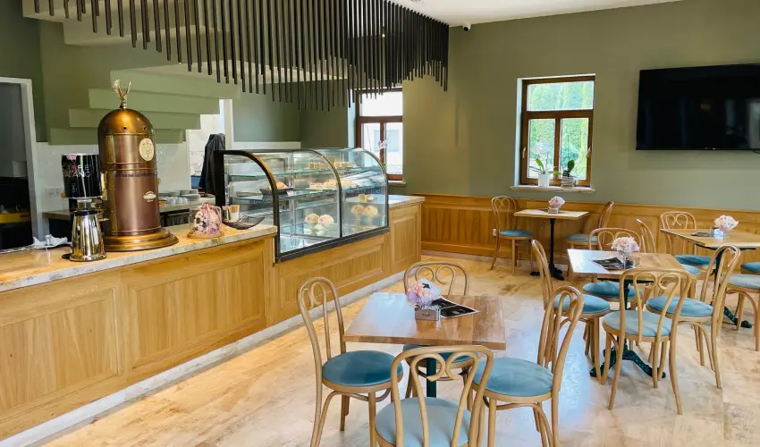 reg Halsz tterem s Fogad Tt - Karcsony