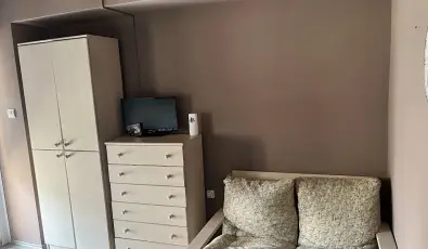 P�fr�ny Vend�gh�z Sz�lka