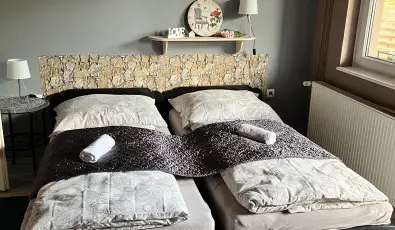 P�fr�ny Vend�gh�z Sz�lka