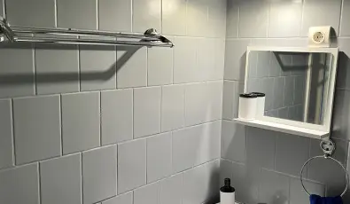 P�fr�ny Vend�gh�z Sz�lka