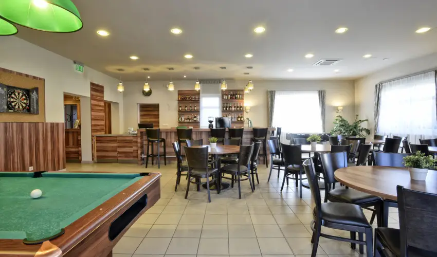 Pandora Zsry Apartmanok Mezkvesd - Karcsony