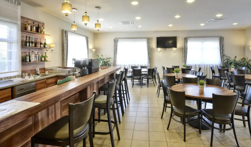 Pandora Zsry Apartmanok Mezkvesd - Karcsony